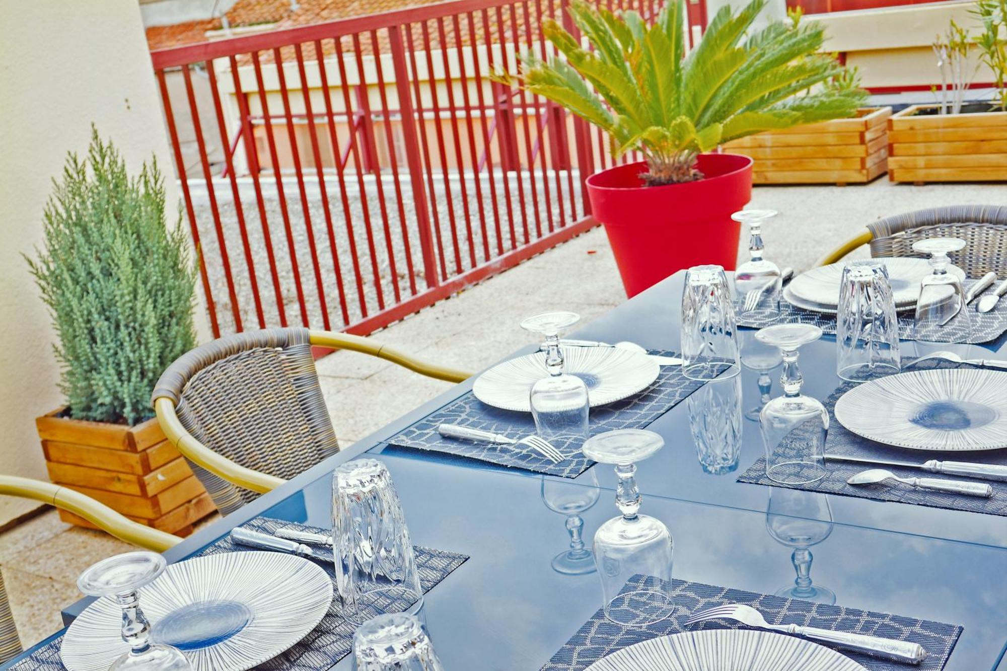 Le Penthouse Des Halles Перпинян Екстериор снимка